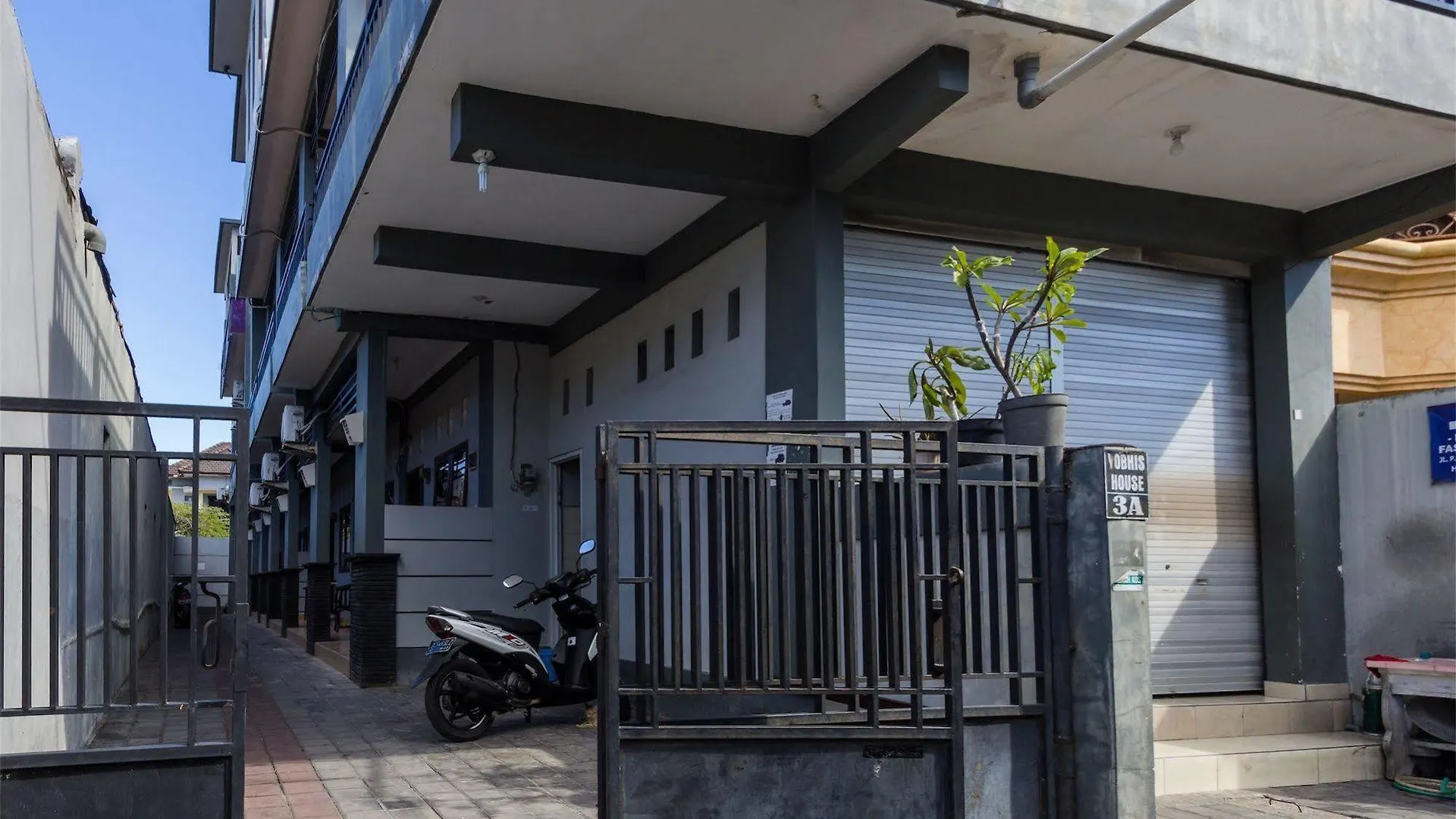 Reddoorz @ Pulau Galang Denpasar Hotel 2*, Denpasar (Bali)