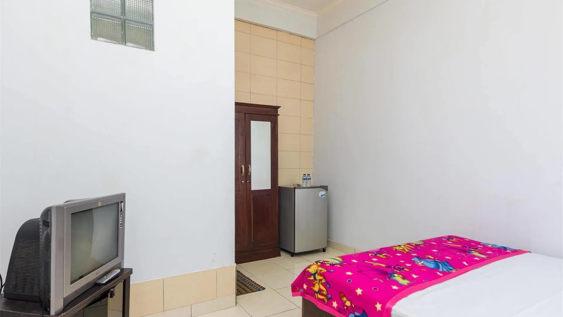 Reddoorz @ Pulau Galang Denpasar Hotel Indonesia